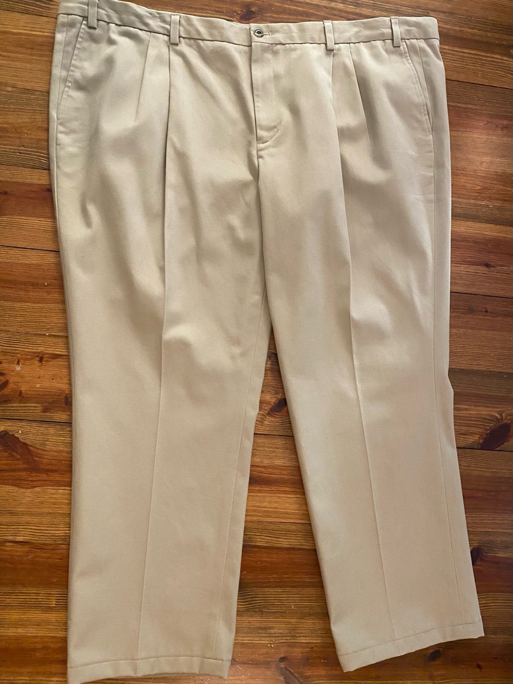Eddie Bauer Men’s Pleated Cotton Classic Chino Pants NWT Size 48/29